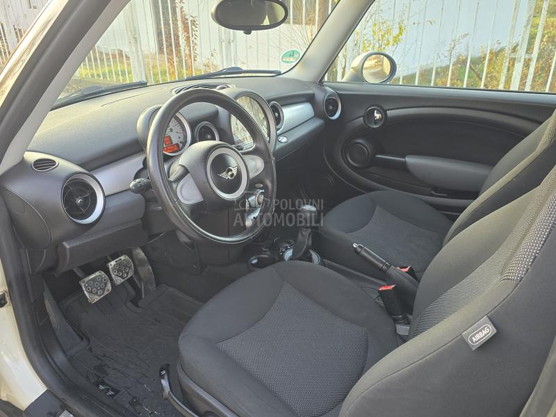 MINI Cooper 1.4B