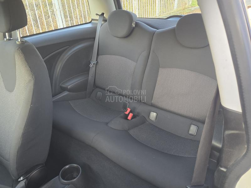 MINI Cooper 1.4B