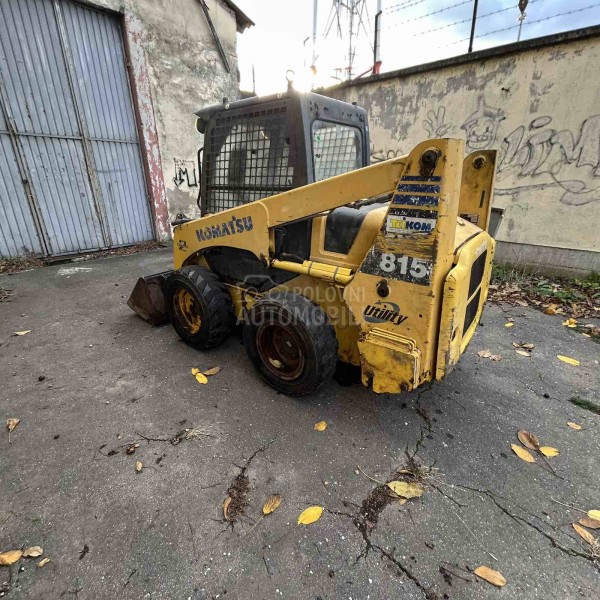 Komatsu 815