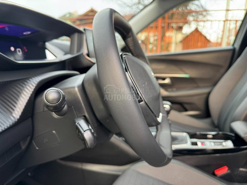 Peugeot 2008 1.5 ALLURE V SERVIS