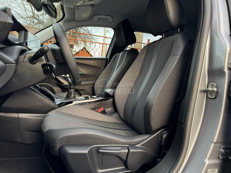 Peugeot 2008 1.5 ALLURE V SERVIS