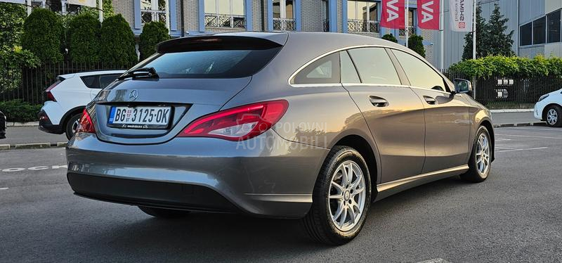 Mercedes Benz CLA 180 Shooting Brake 180d