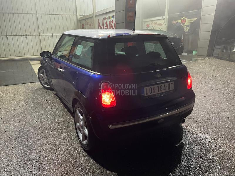MINI Cooper 