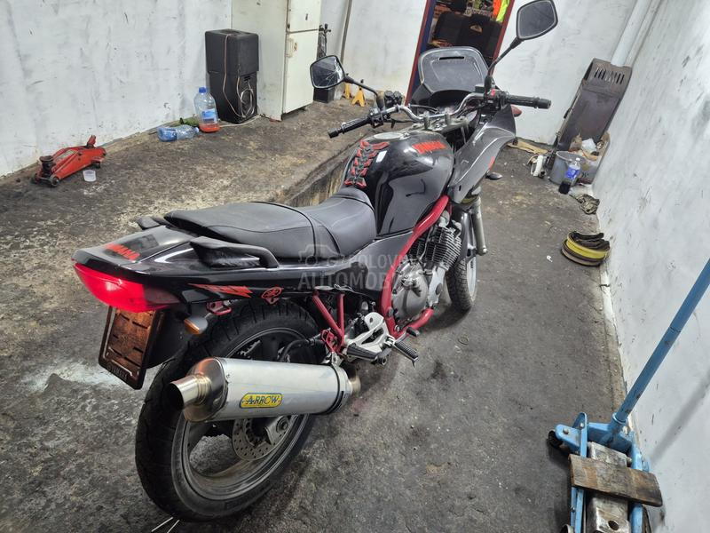 Yamaha XJ600