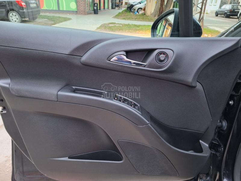 Opel Meriva V i mali servis