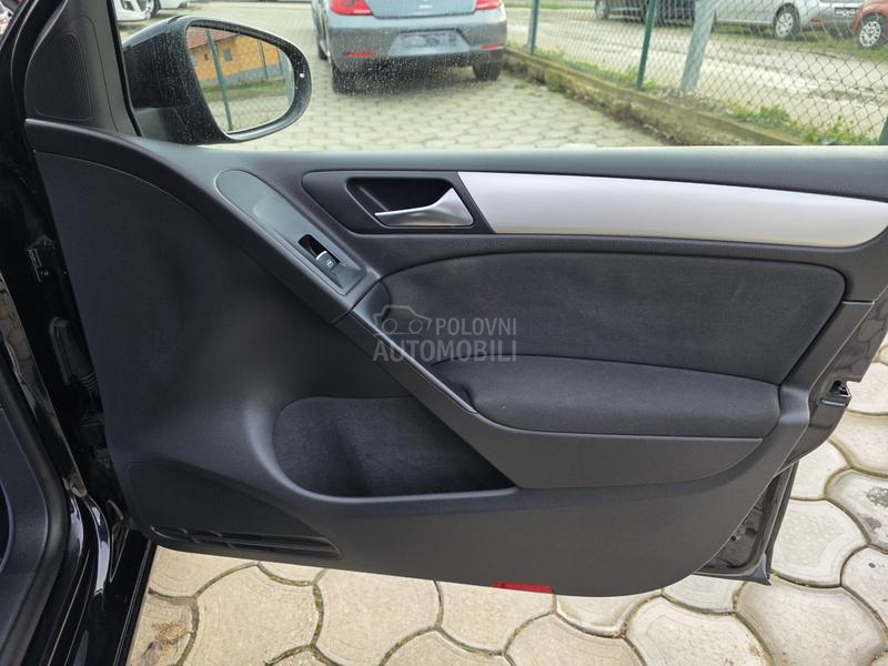 Volkswagen Golf 6 NERASPAKOVAN