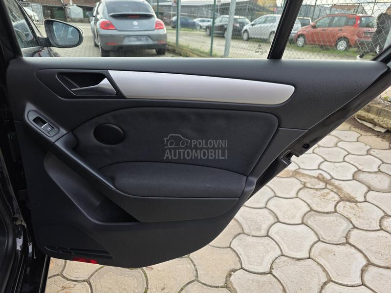 Volkswagen Golf 6 NERASPAKOVAN