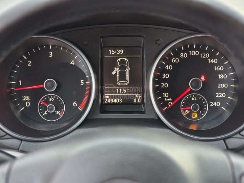 Volkswagen Golf 6 NERASPAKOVAN