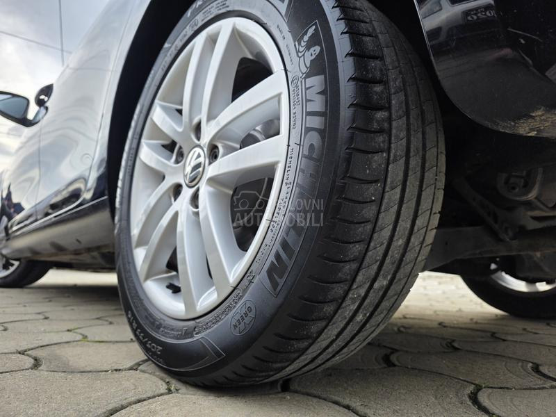 Volkswagen Golf 6 NERASPAKOVAN