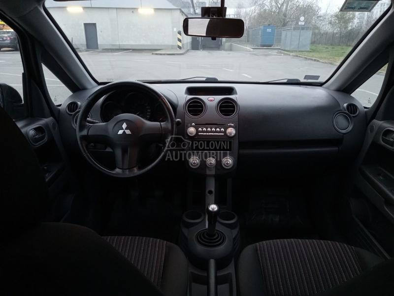 Mitsubishi Colt 
