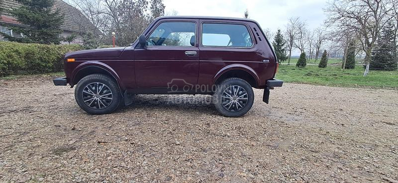 Lada Niva 