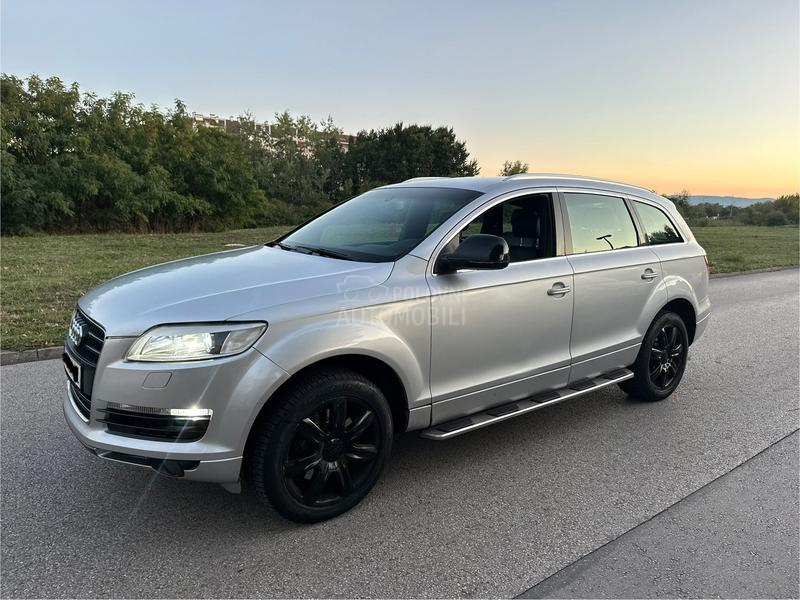 Audi Q7 