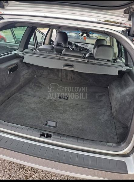 Volvo V70 D5