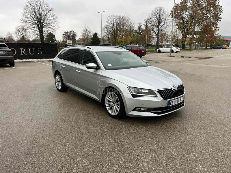 Škoda Superb 