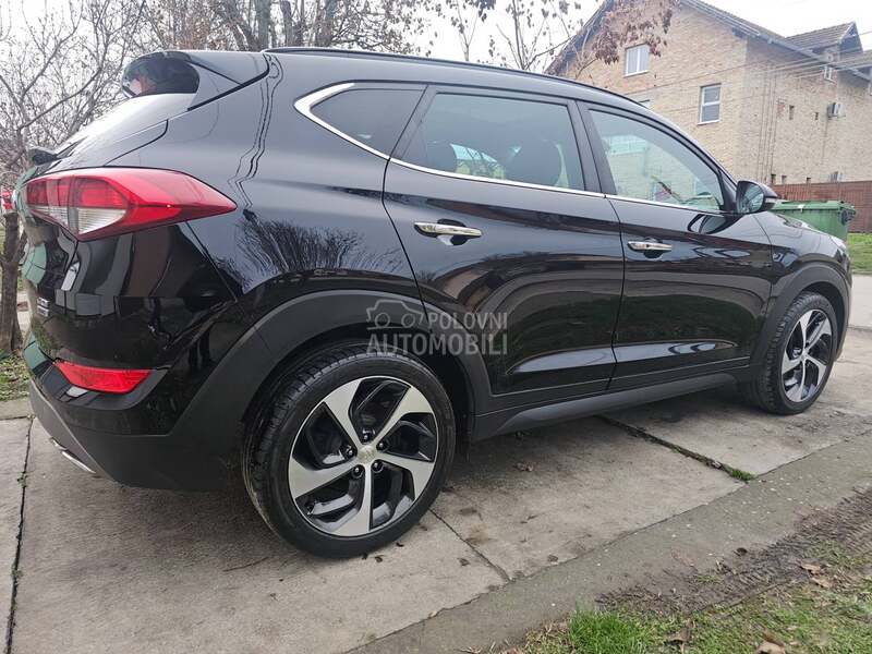 Hyundai Tucson 2.0 4WD VERTEX CH