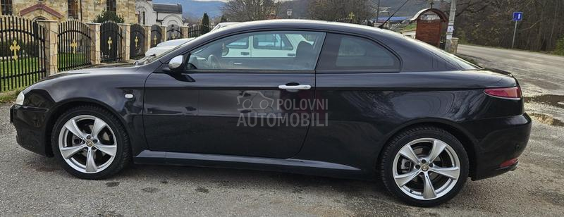 Alfa Romeo GT GT Q2