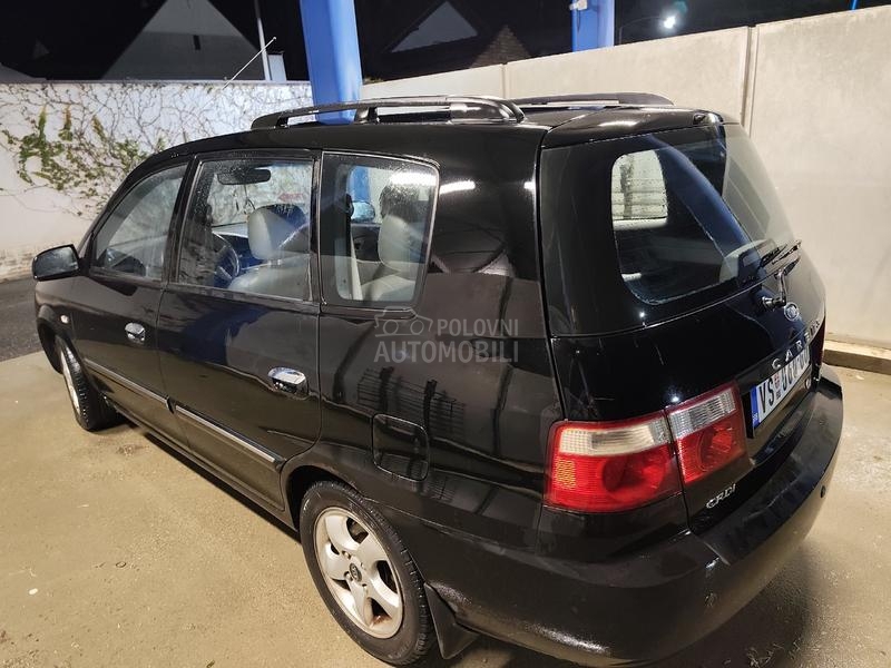 Kia Carens 