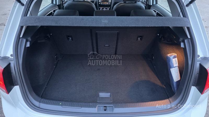 Volkswagen Golf 7 1.6 TDI HIGH-LINE