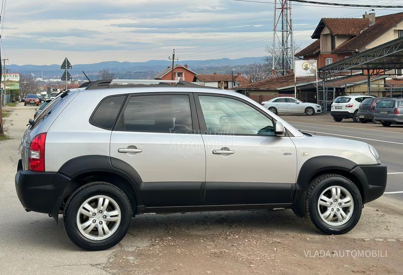 Hyundai Tucson 2.0CRDI MALO KILOMET