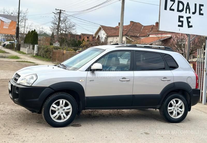 Hyundai Tucson 2.0CRDI MALO KILOMET