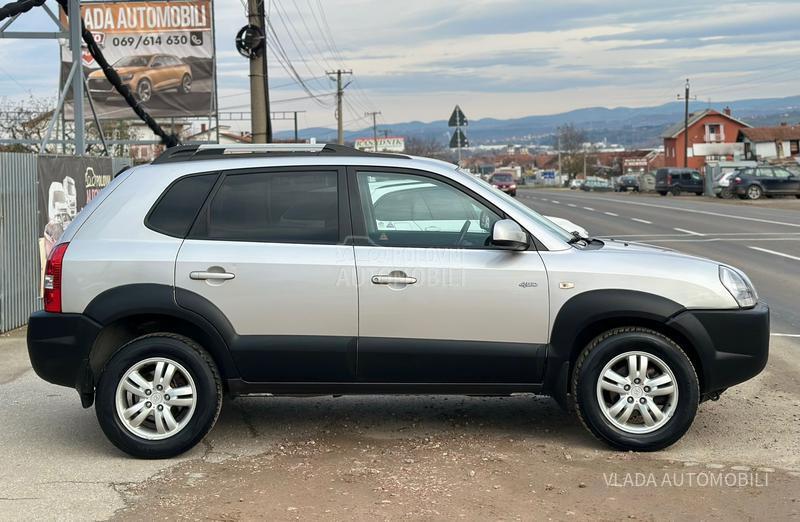 Hyundai Tucson 2.0CRDI MALO KILOMET