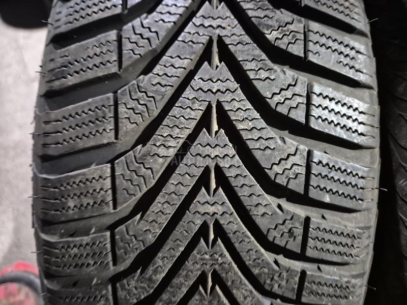 Vredestein 205/65 R15 Zimska