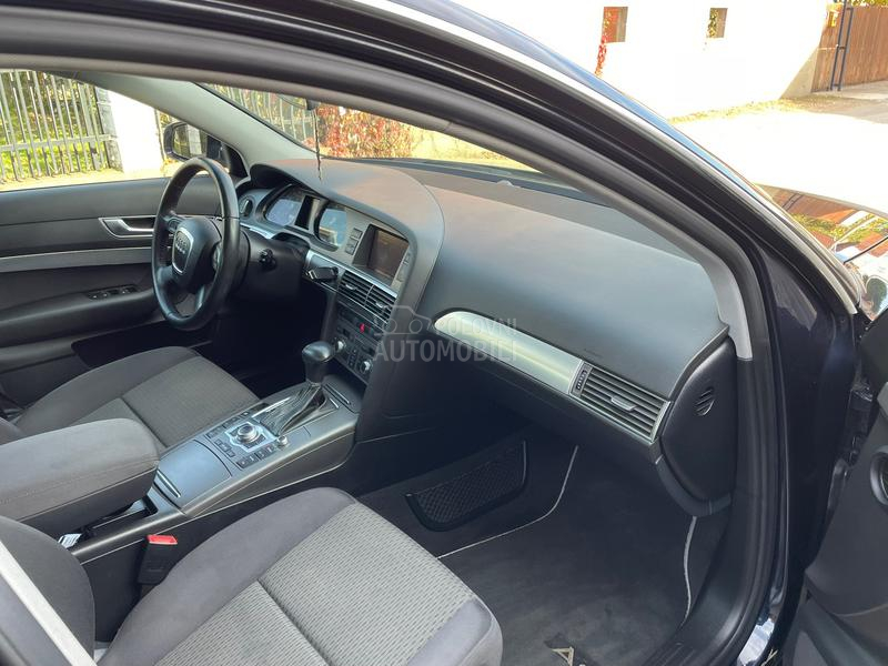 Audi A6 2.4 V6