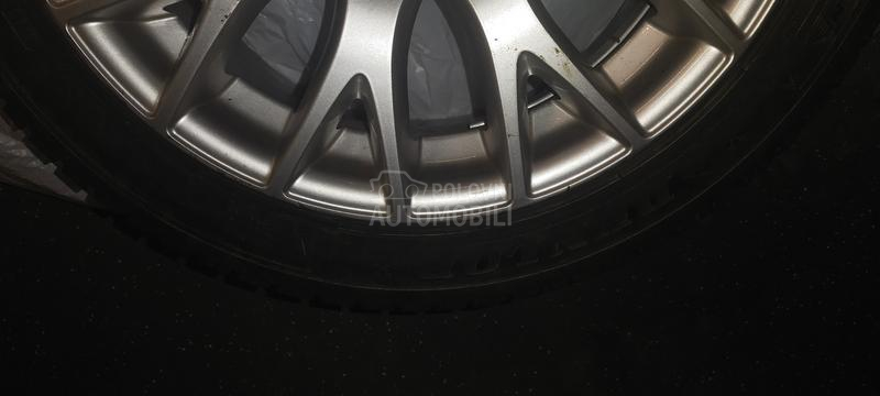 Dunlop 225/45 R17 Zimska