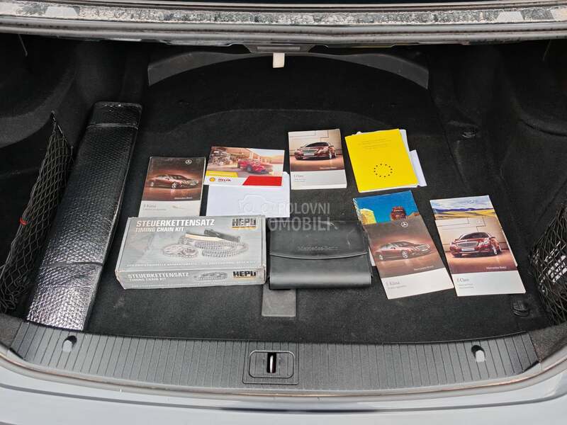 Mercedes Benz E 220 CDi 170ps/AVANTGARDE