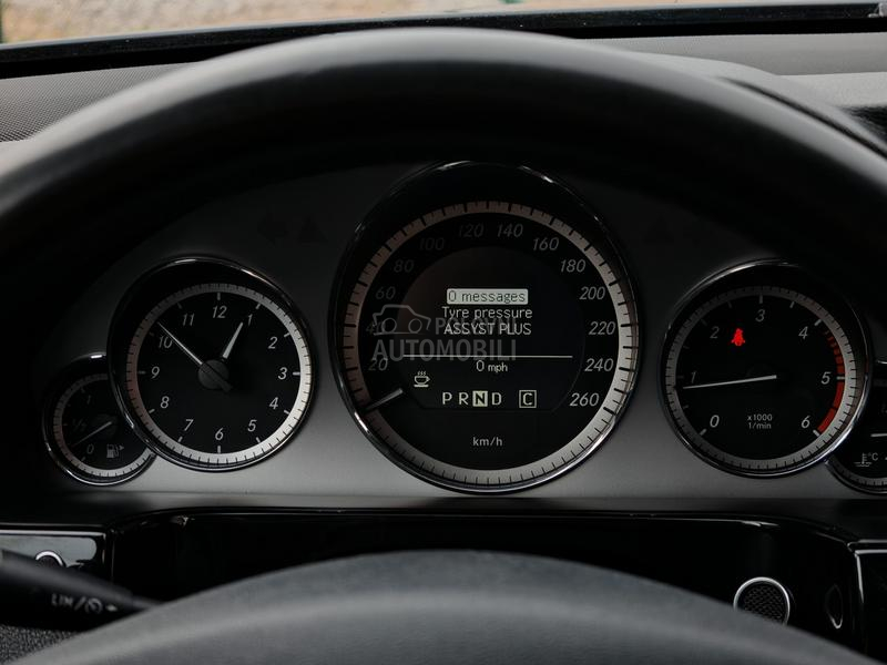 Mercedes Benz E 220 CDi 170ps/AVANTGARDE