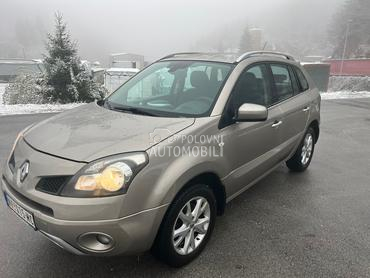 Renault Koleos Black-White