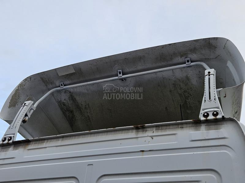 Atego krovni spojler