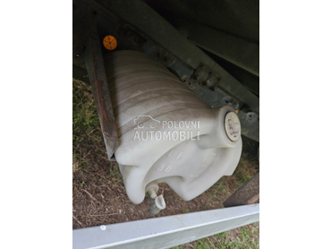 Rezervoar za vodu sa nosačem