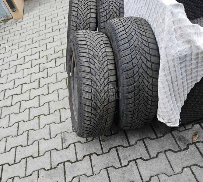 Bridgestone 215/65 R16 Zimska