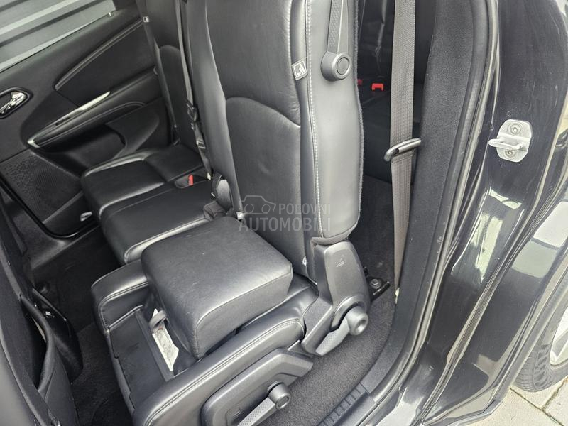 Fiat Freemont 2.0  7 sed