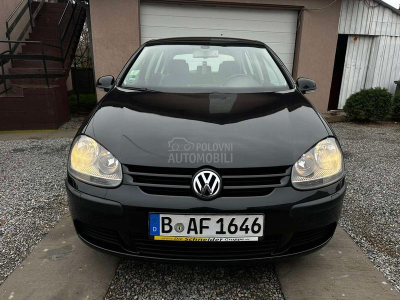 Volkswagen Golf 5 1.6 B