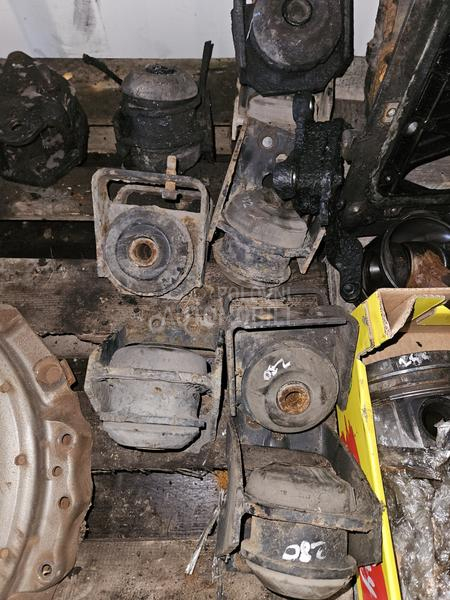 Man Le nosači motora menjača