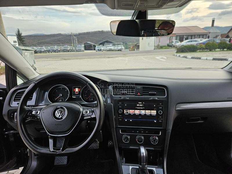 Volkswagen Golf 7 L E D 7 . 5