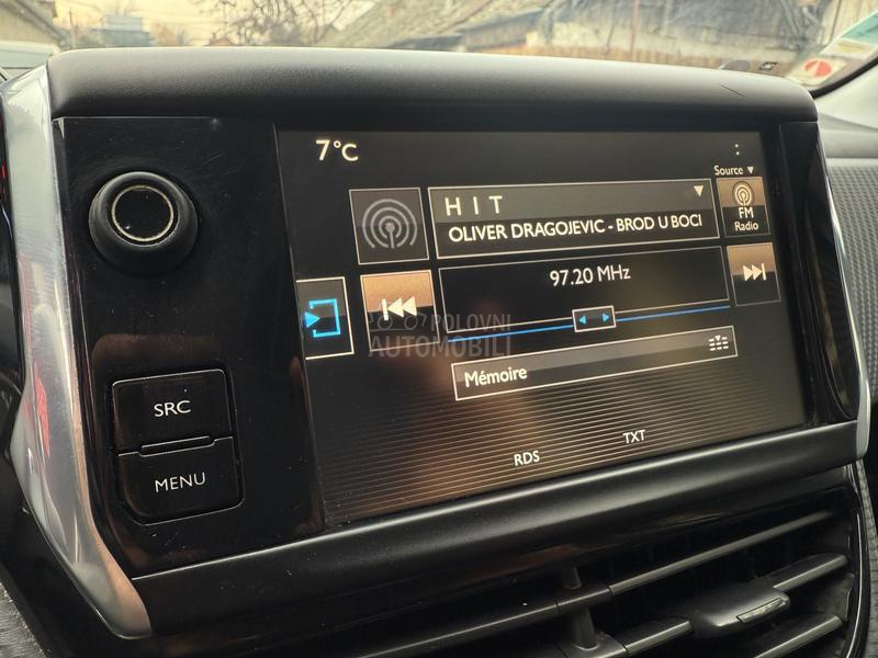 Peugeot 2008 COMPASS EDITION