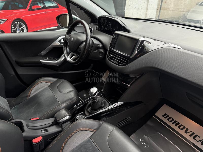 Peugeot 2008 COMPASS EDITION