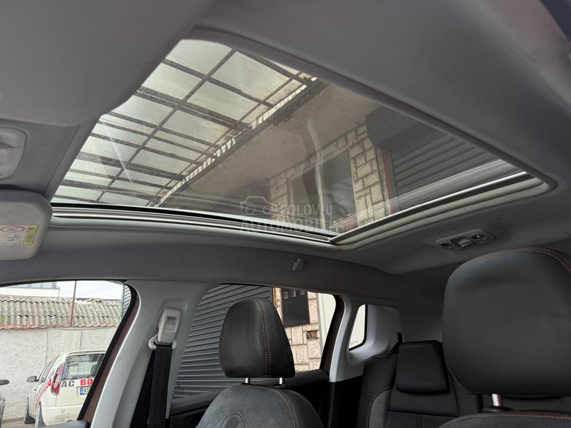 Peugeot 2008 COMPASS EDITION