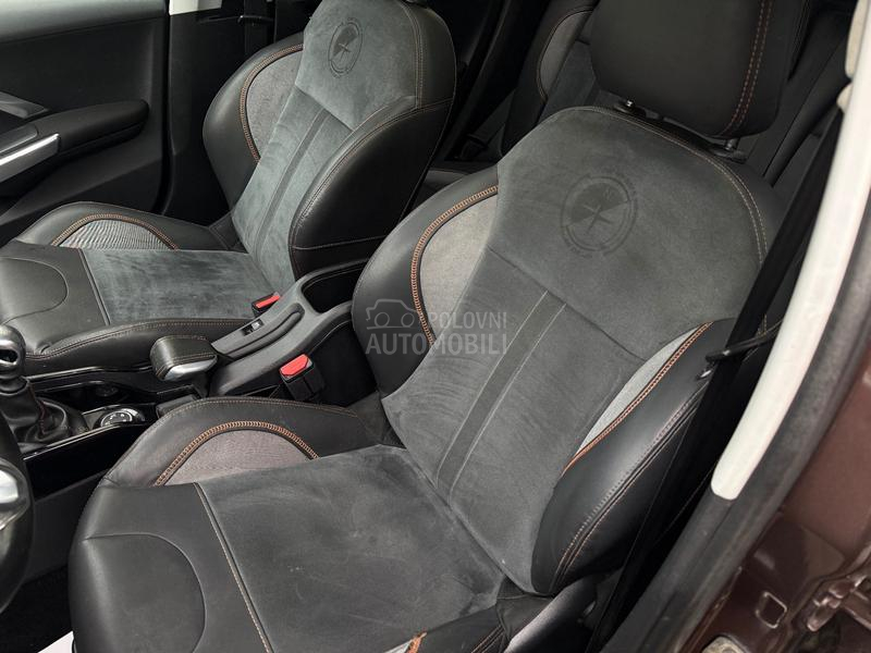 Peugeot 2008 COMPASS EDITION