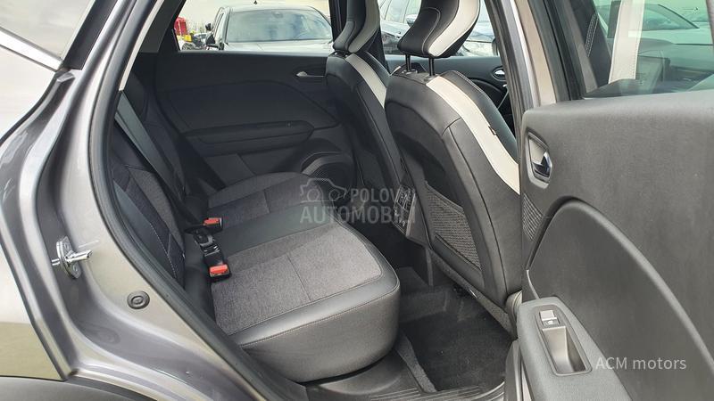 Renault Captur 1.3TCE INTENS MHEV