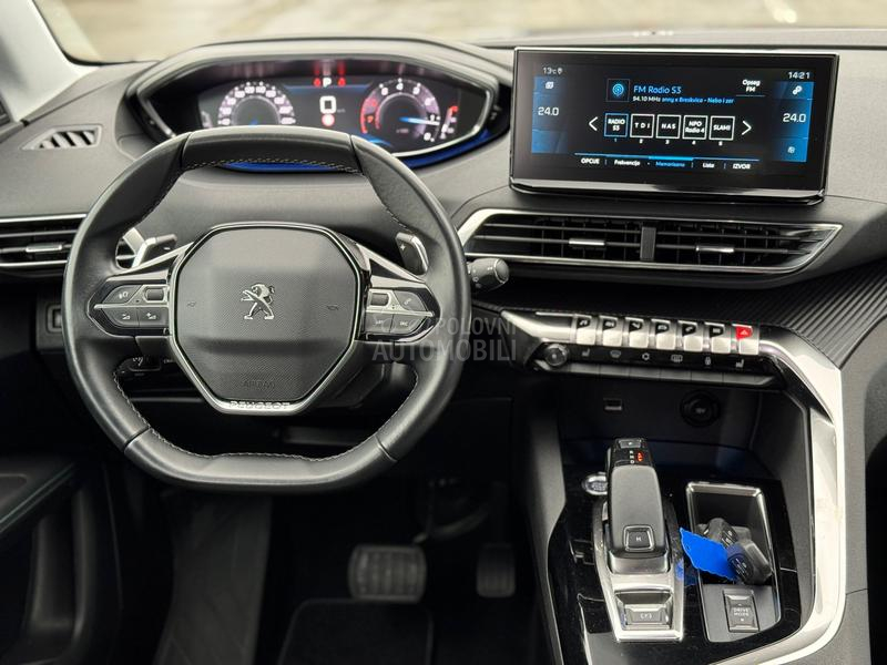 Peugeot 3008 PureTech ALLURE