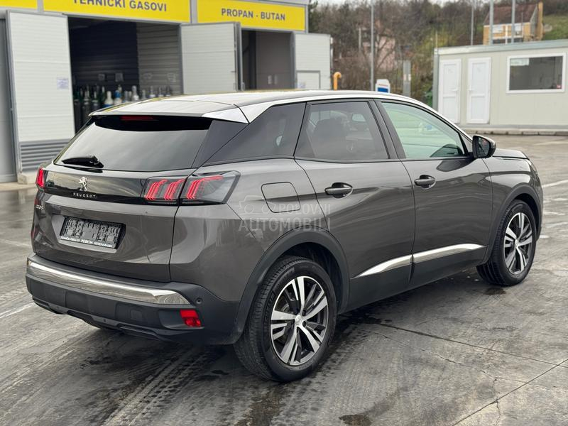 Peugeot 3008 PureTech ALLURE