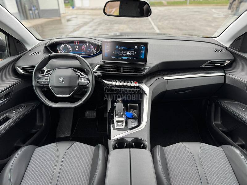 Peugeot 3008 PureTech ALLURE