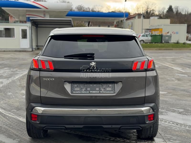 Peugeot 3008 PureTech ALLURE