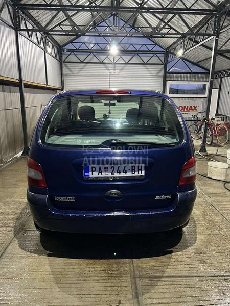 Renault Scenic 1.9 DCI