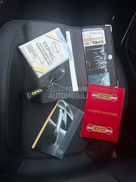 Opel Astra J 1.6//COSMO//