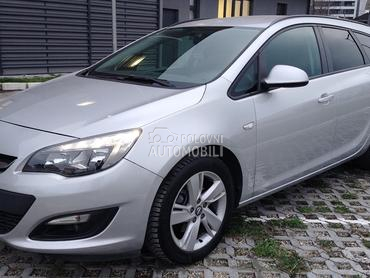 Opel Astra J 1.7 CDTI ISUZU